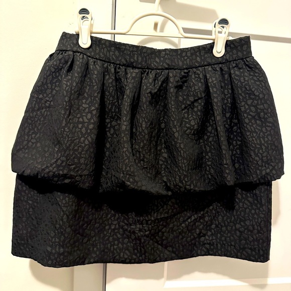 Zara Black Jacquard High Waisted Mini Peplum Skirt Size Large - Picture 1 of 9